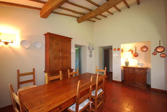 holiday rental-apartment with shared pool-Chianti-Borgo San Felice-Tuscany-Italy