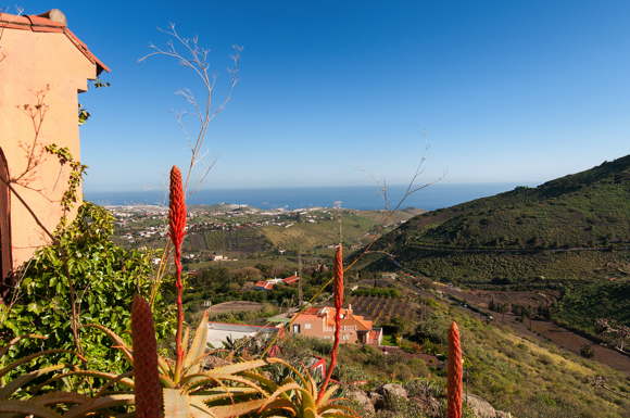 rental villa-holiday rental-vacation villa-with pool-in Spain-Canary Islands-Gran Canaria-Santa Brigida