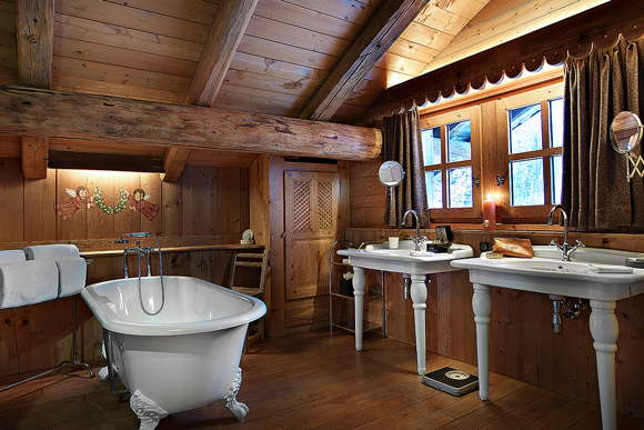 Luxury chalet with ski-in ski out in the French Alps Mègeve