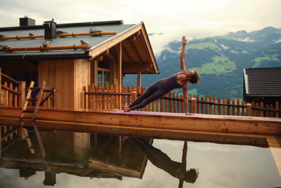 Luxury chalet-alpinehut-SkiIn/SkiOut in Tirol-Zillertal-Zell with DOMIZILE REISEN