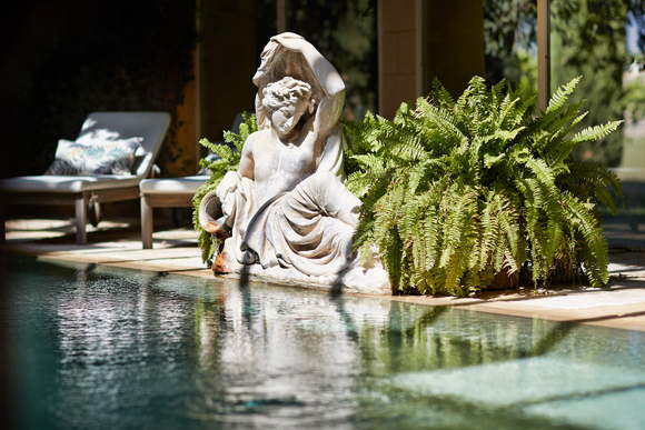 luxury villa-luxury holiday home-vacation villa in France-Provence-Sannes