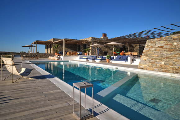 Luxury holiday villa with pool on the beach on Paros 