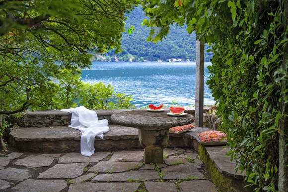 Historic vacation villa with modern amenities in Italy-Lago Lugana