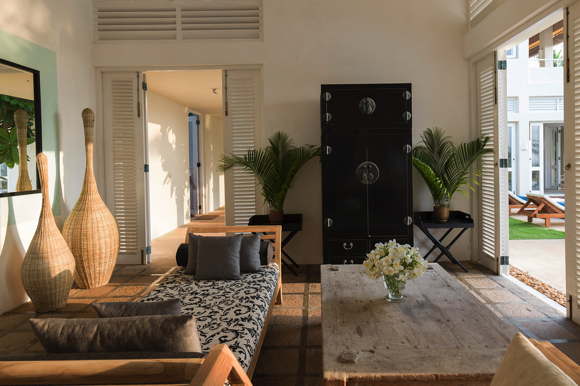 beach luxury-rental villa with pool-service included-Sri Lanka-Induruwa
