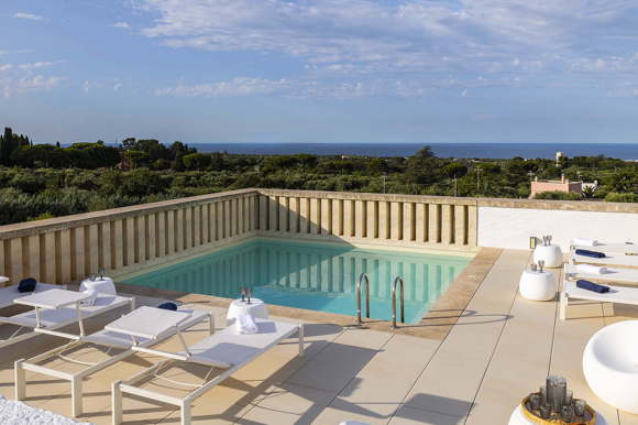 gepflegtes Feriendomizil bestehend aus moderner Villa und restauriertem Trullo mit Pool in Italien-Apulien-Monopoli