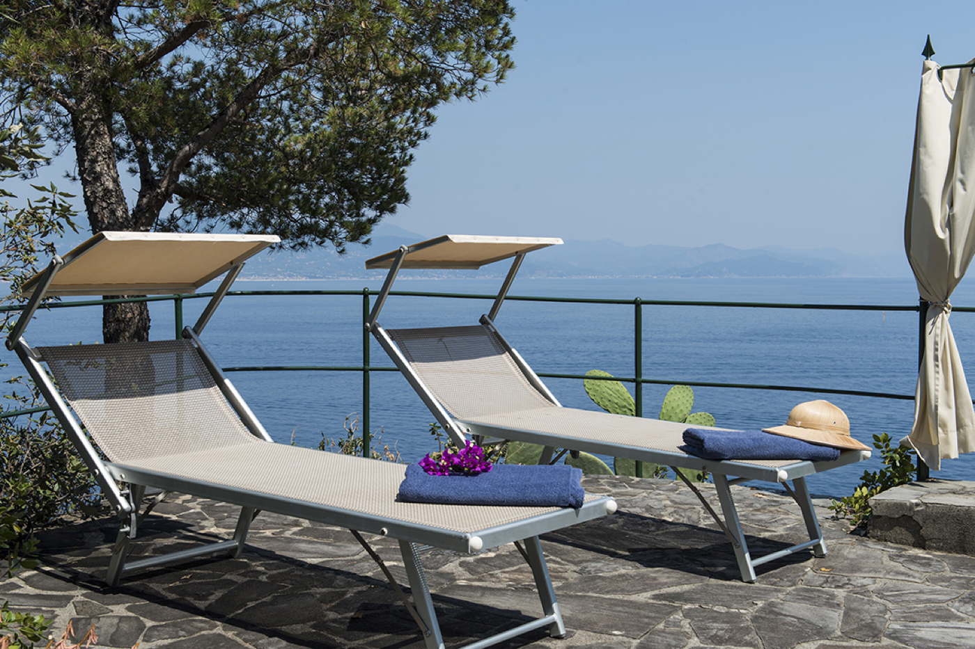 Luxury holiday villa with private sea access and pool in Liguria Italy
