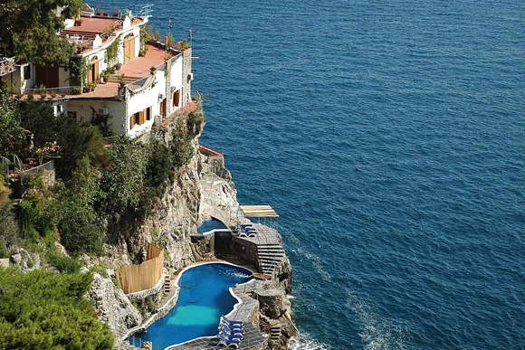 Holiday villa in gorgeous setting above the Amalfi Coast Italy