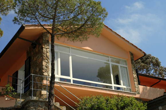 Rental villa with private pool in holiday resort in Elba Italy