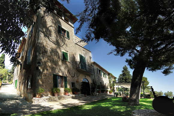 finca hotel with pool and wellness for holiday rental Deya Majorca