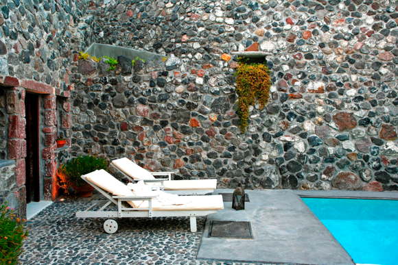 holiday villa with pool Greece-rental villa Cyclades-holiday villa with pool Santorini
