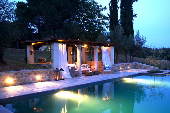 luxury villa rental-with pool Italy-holiday hhome tuscany-vacation villa pool