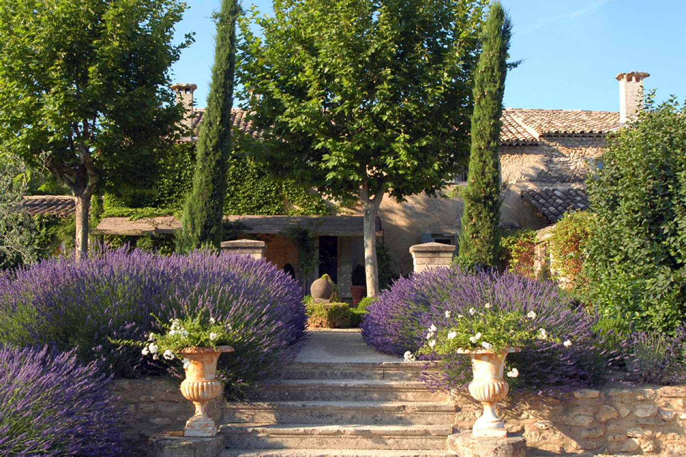 France-Provence-Ménerbes-luxury villa-luxury holiday home-vacation villa in France