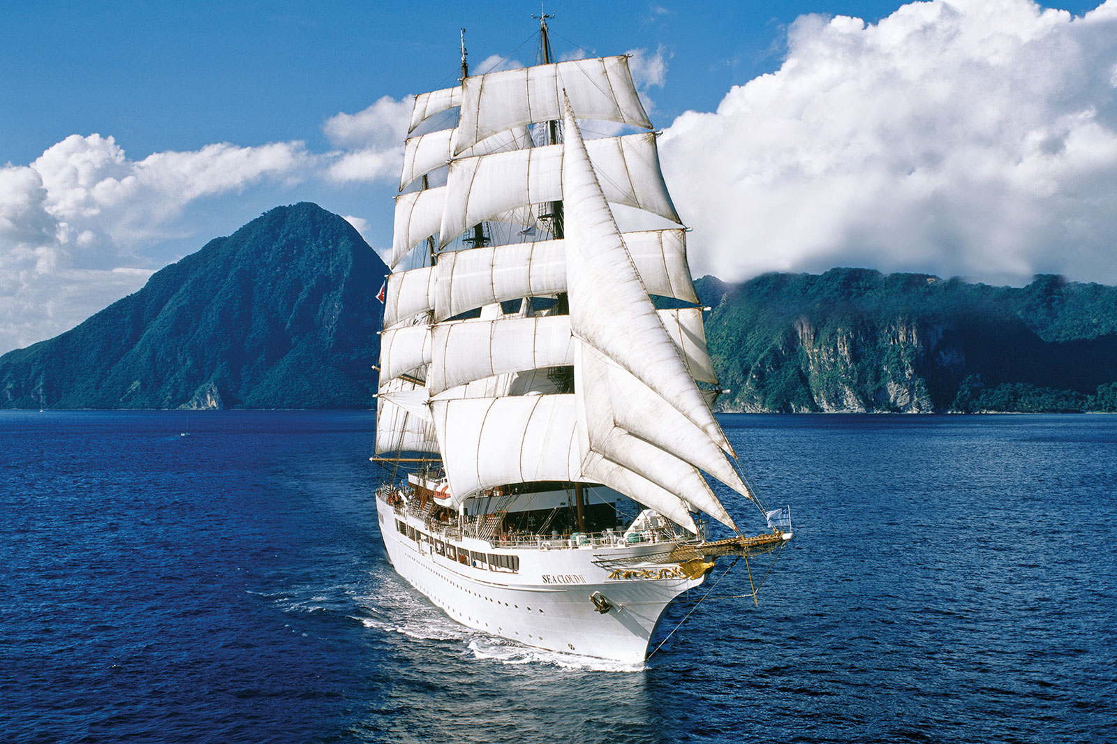 Cruise-tallship-windjammer-Sea-Cloud-2