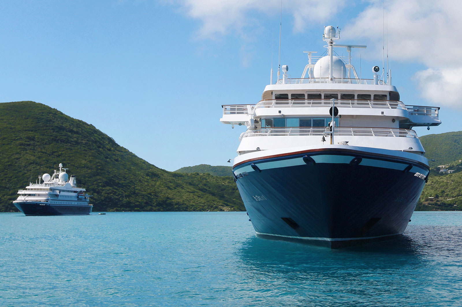 Exclusive cruises with the luxury motoryachts SeaDream I and II