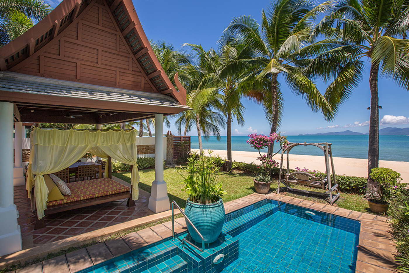 luxury villa with 4 bedrooms in Suratthani-Koh Samui-Thailand