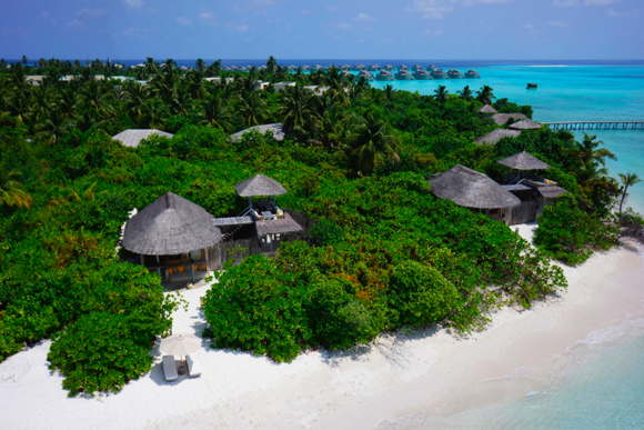 luxury hotel villas-six senses-vacation on the maldives