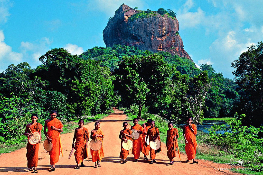 Roundtrip-cultural-UNESCO-world-heritage-sites-temples-natural-beauties-SriLanka