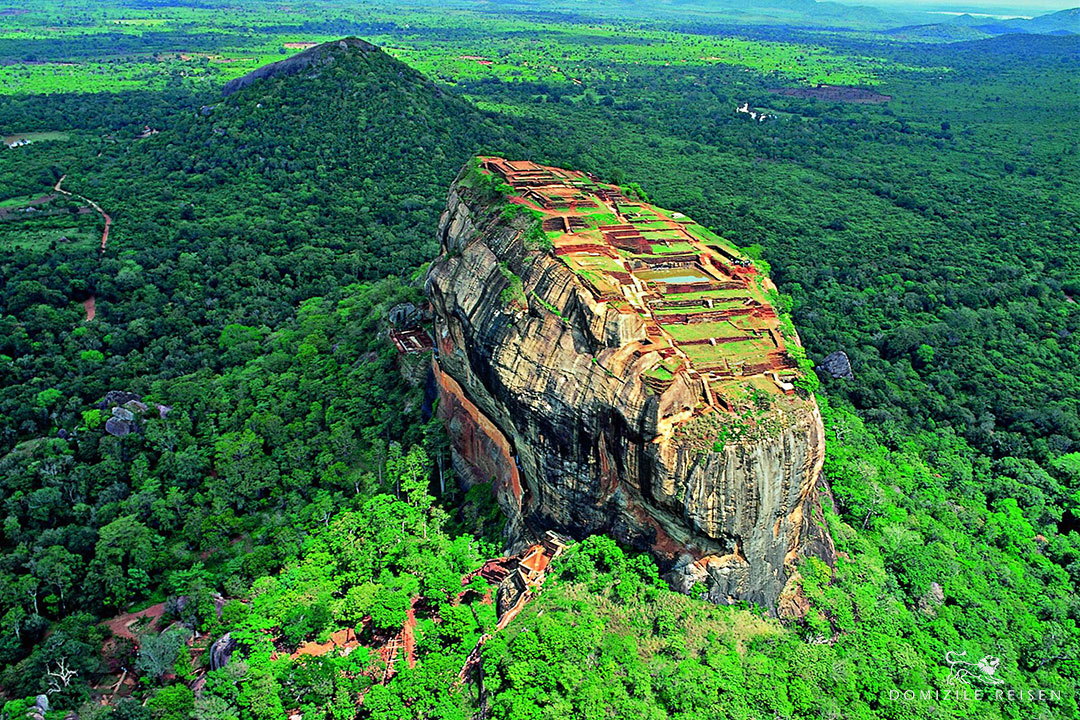 Roundtrip-cultural-UNESCO-world-heritage-sites-temples-natural-beauties-SriLanka