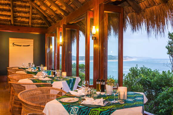 Barefoot lodge directly at the sandy beach machangulo Mozambique