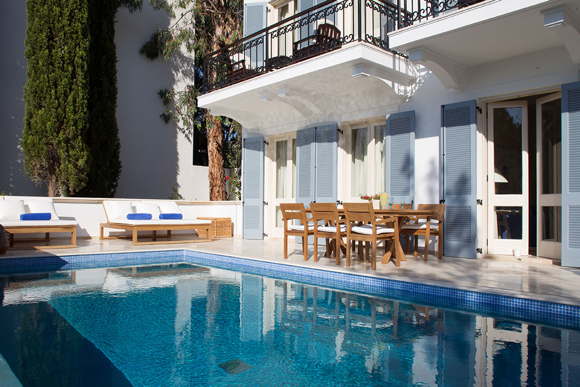 luxury vacation villa-infinity pool-outdoor lounging-Cyprus-Neo Chorio