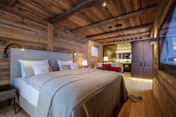chalet-cottage-skiing lodge-design hotel in Austria-Arlberg-Lech
