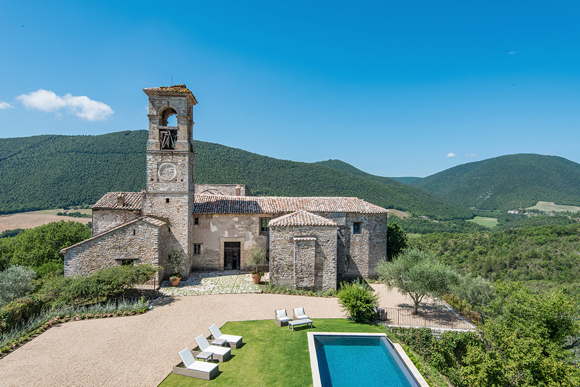 Luxury-vacation home-castle in Italy-Umbria-San Savino di Murlo