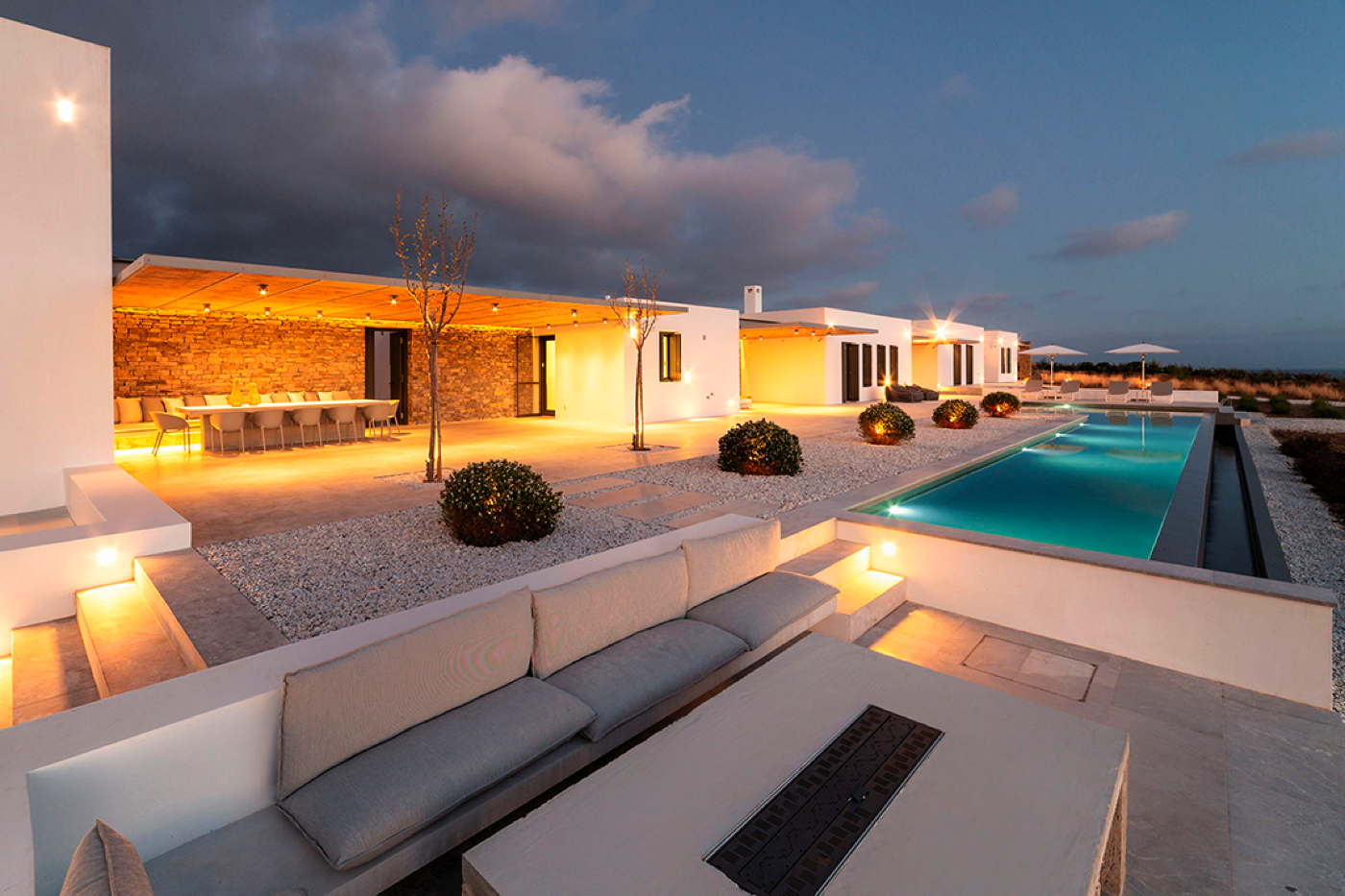 Luxury villa 25m-pool service Greece Cyclades Paros Faragas
