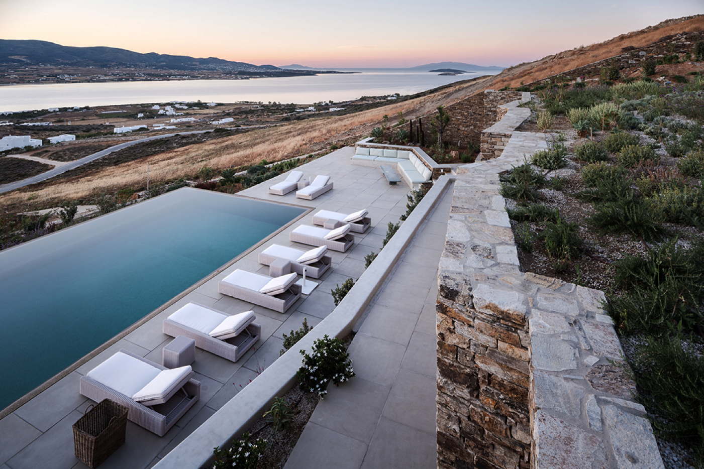luxury vacation villa with pool in Greece-Cyclades-Antiparos