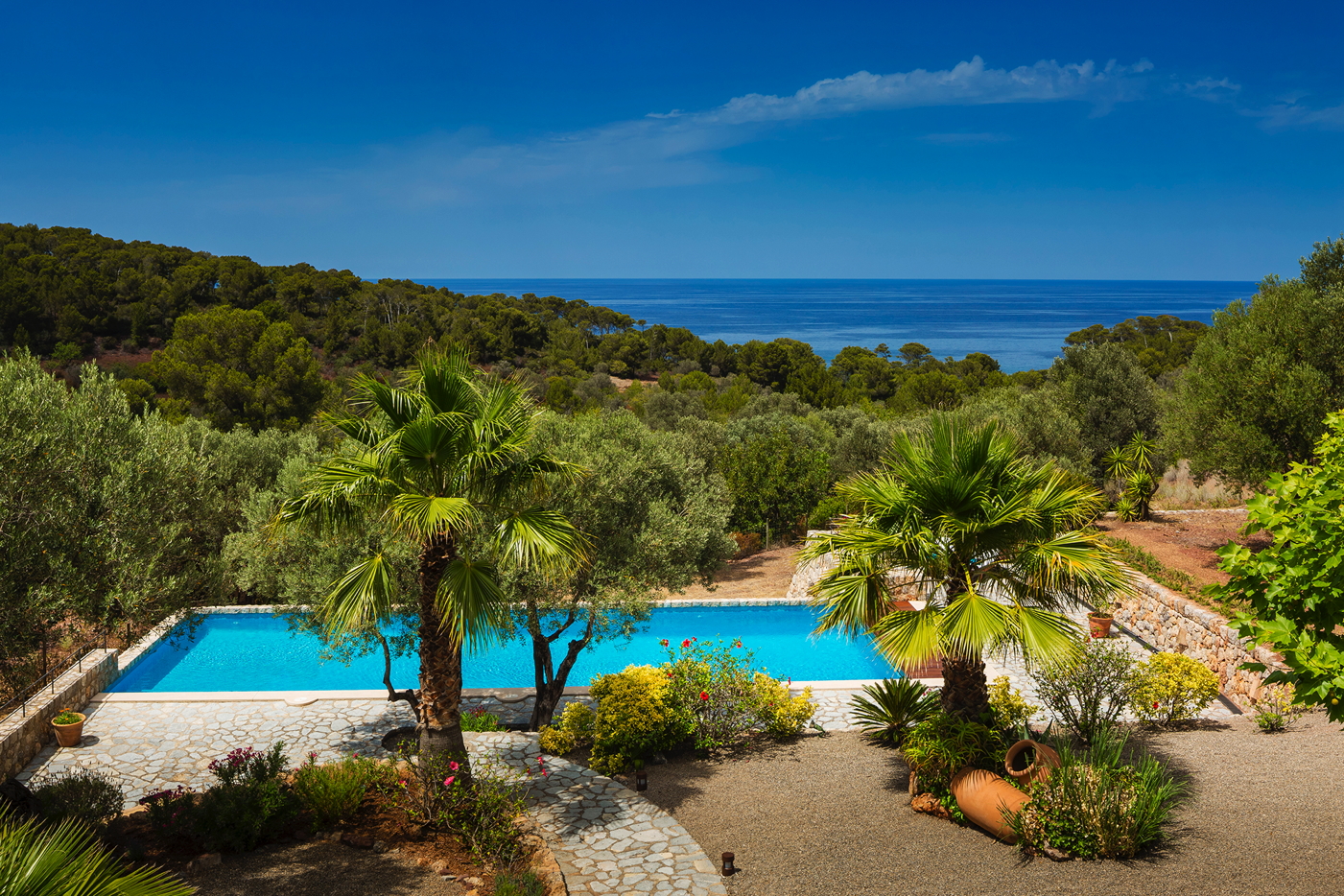 Luxury finca for holiday rental with pool and service Majorca Spain