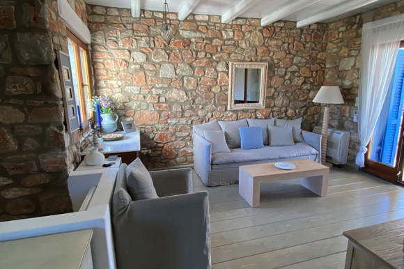 rental villa-holiday villa with pool-vacation villa in Greece-Cyclades-Paros