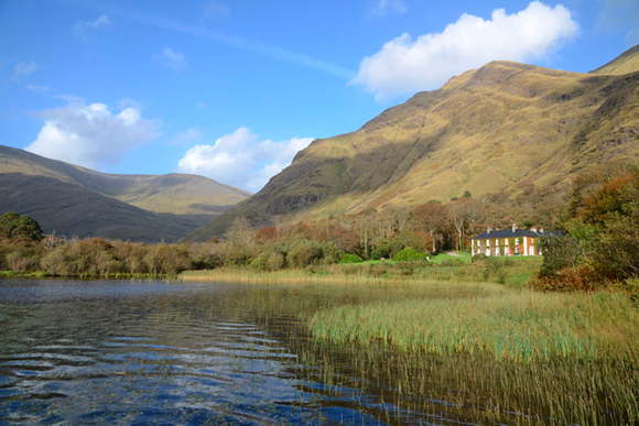 Holiday Delphi Lodge by the lake in Ireland - DOMIZILE REISEN