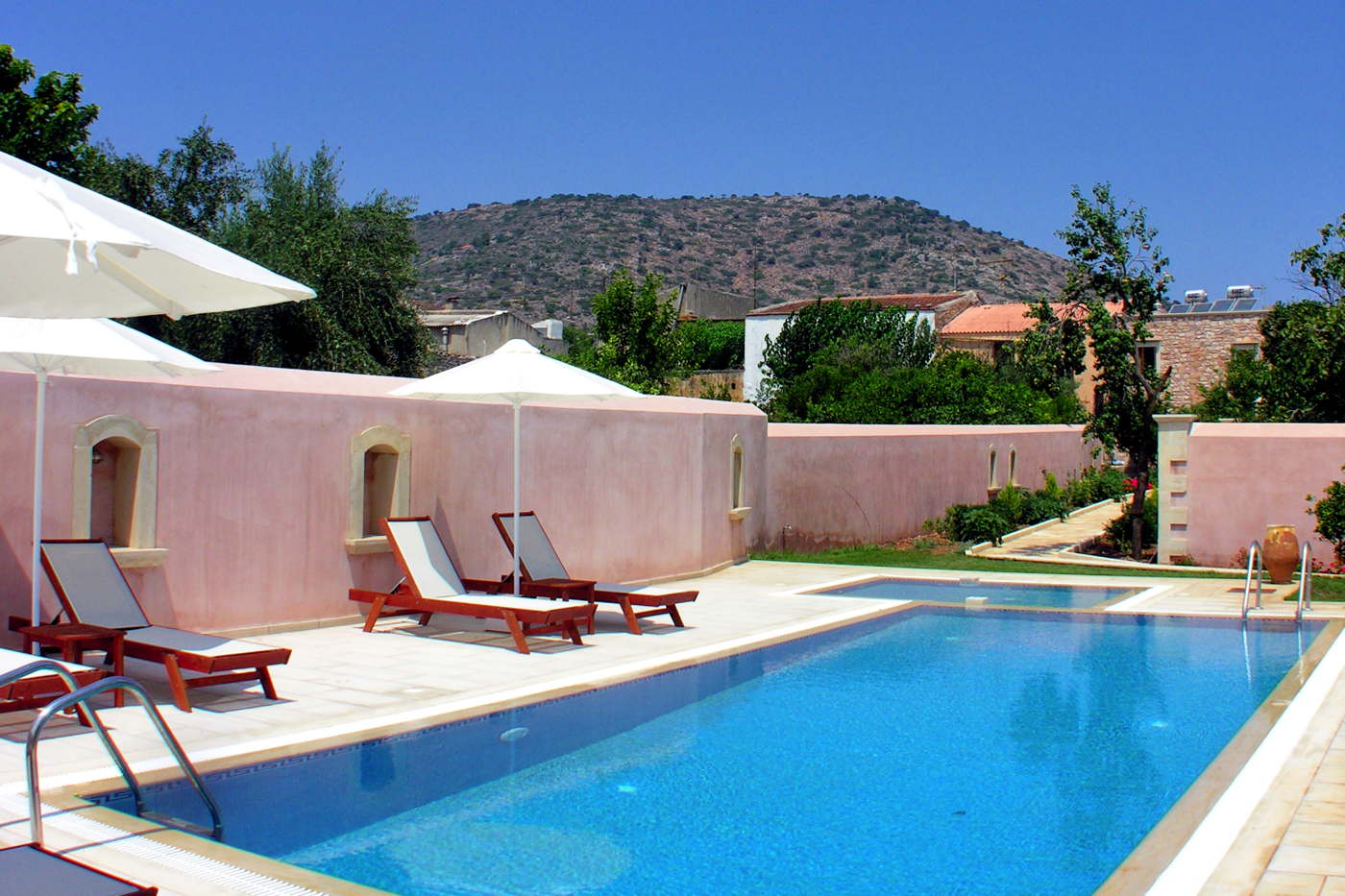 Holiday rental Villa Melidoni with pool in Crete - DOMIZILE REISEN