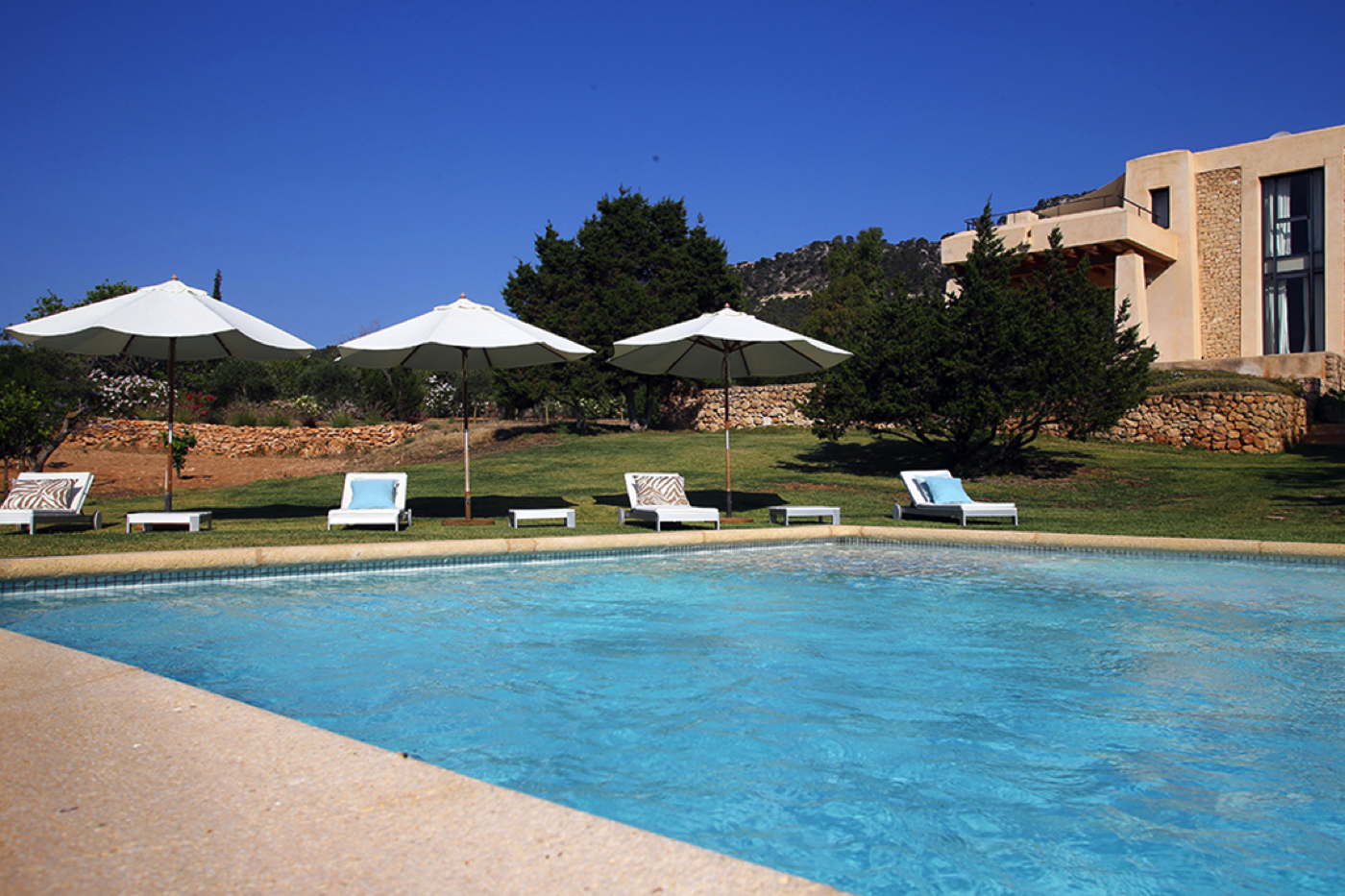 Design Villa Can Teresita in Ibiza - DOMIZILE REISEN