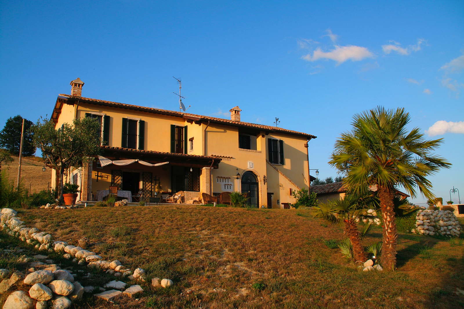Villa for holiday rental with pool close to beach Marche Italy 