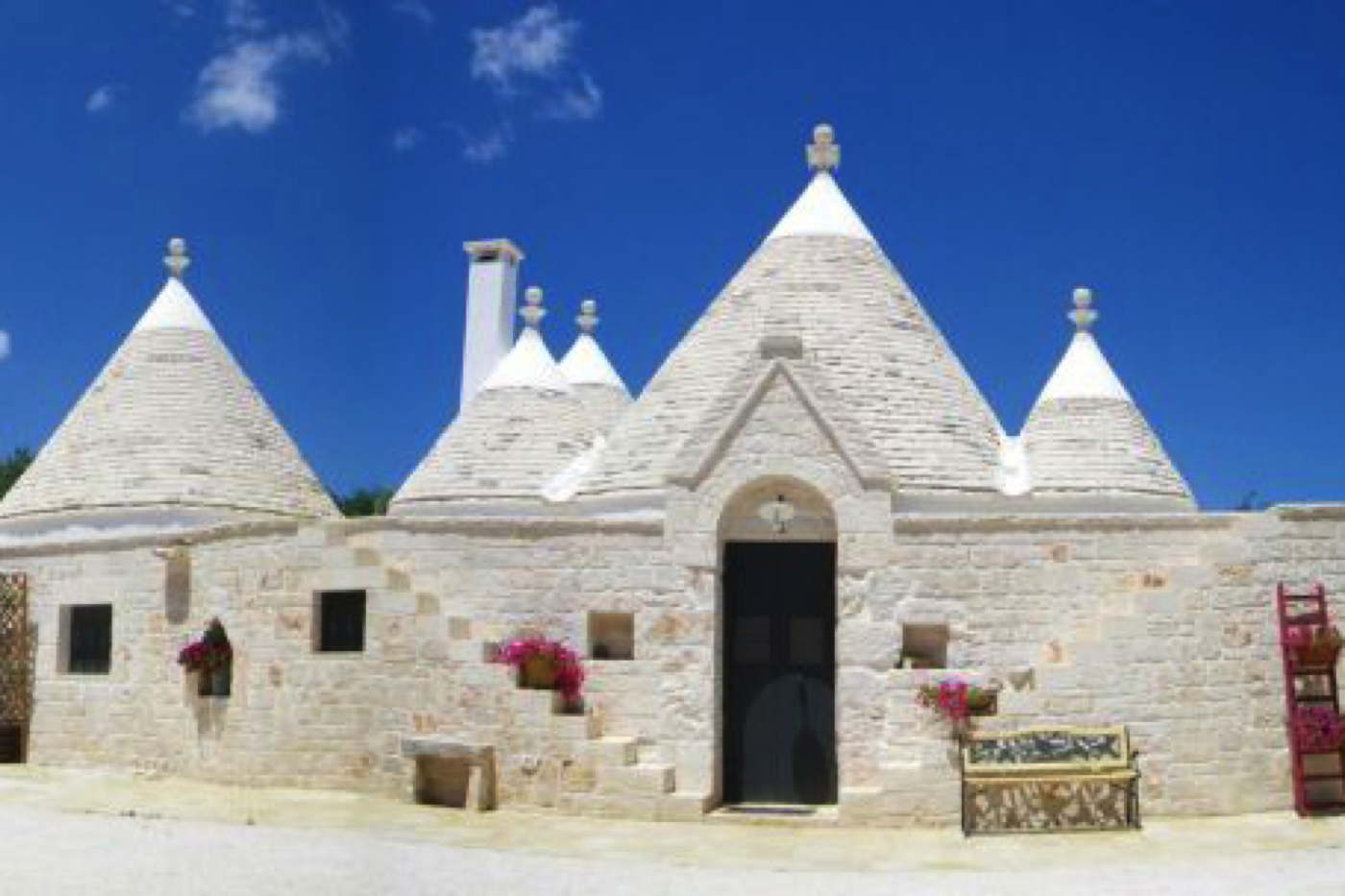 Typical Puglian trullo with pool for holiday rental in Italy