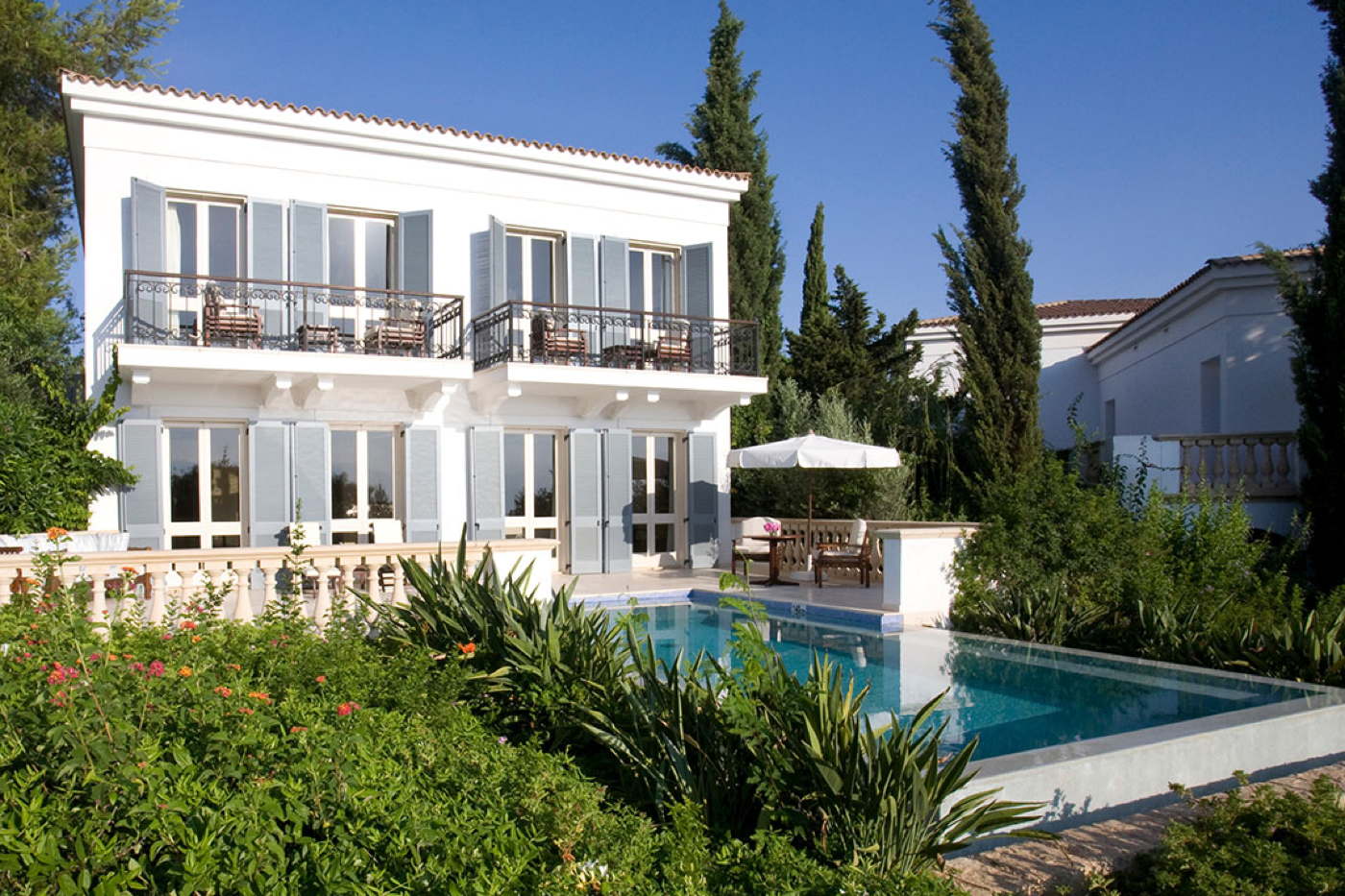 luxury holiday villa-infinity pool-barbecue-Cyprus-Neo Chorio