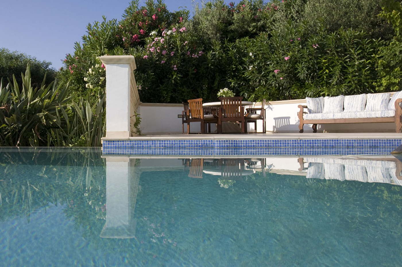 luxury holiday villa-infinity pool-barbecue-Cyprus-Neo Chorio