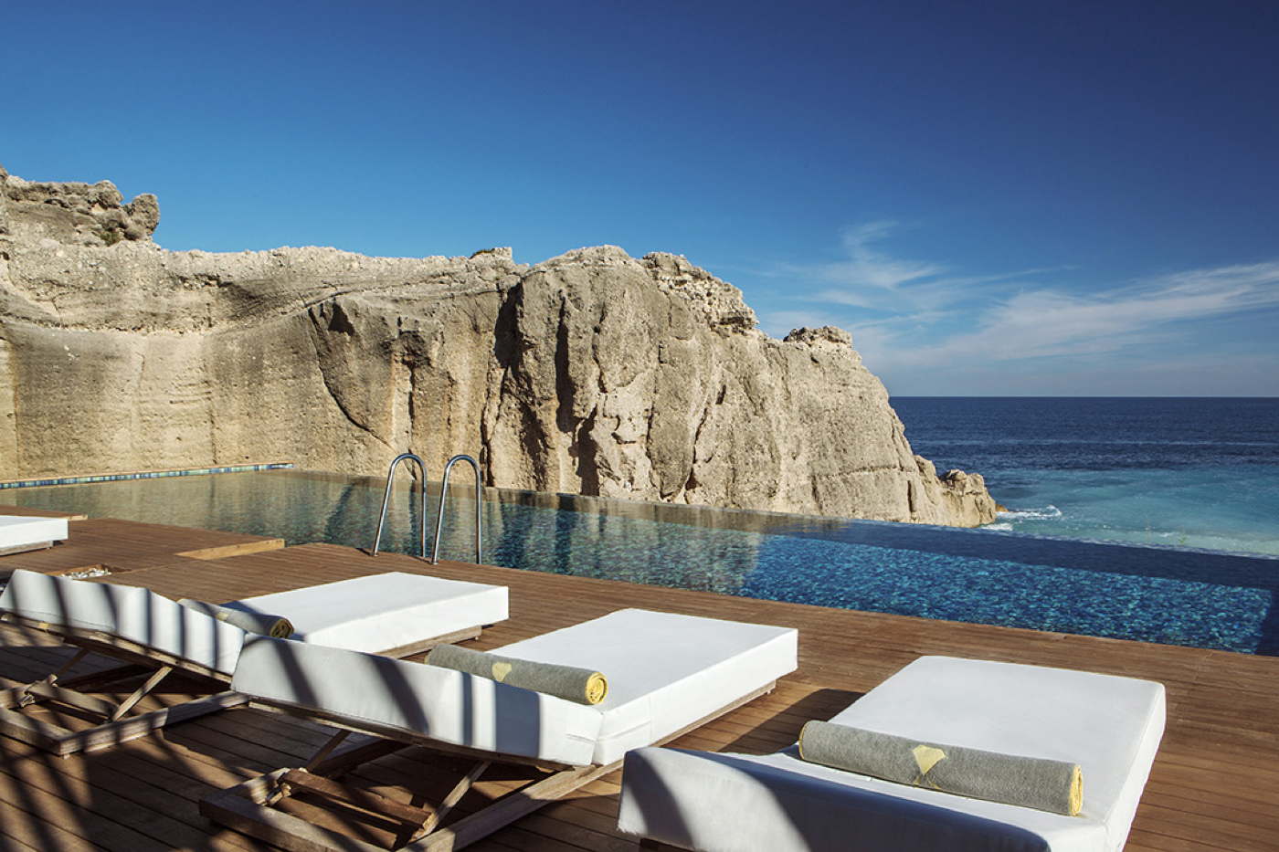 Luxury-beachfrontvilla-hotel-service-Turkey-Antalya-Kemer