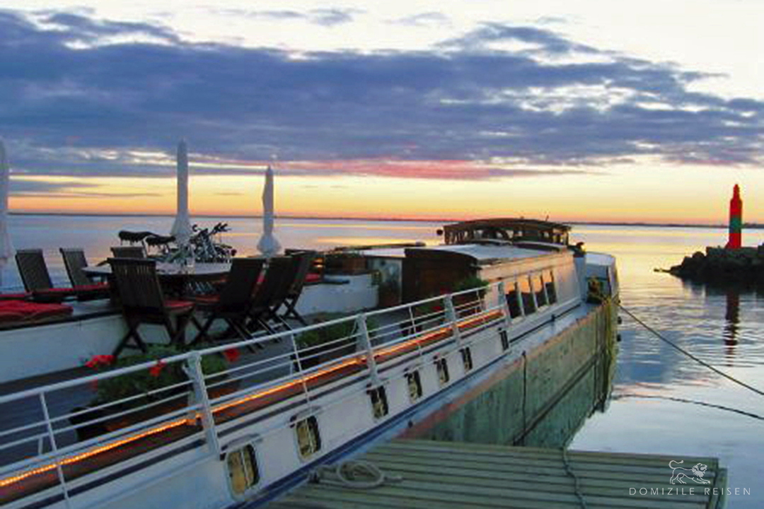 Barge-cruise South of France Canal-du-Midi-Athos