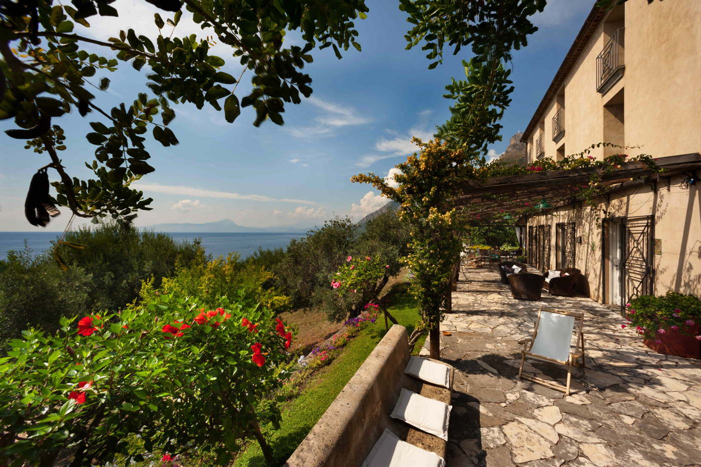 Holiday rental villa overlooking the ocean in Basilicata Italy